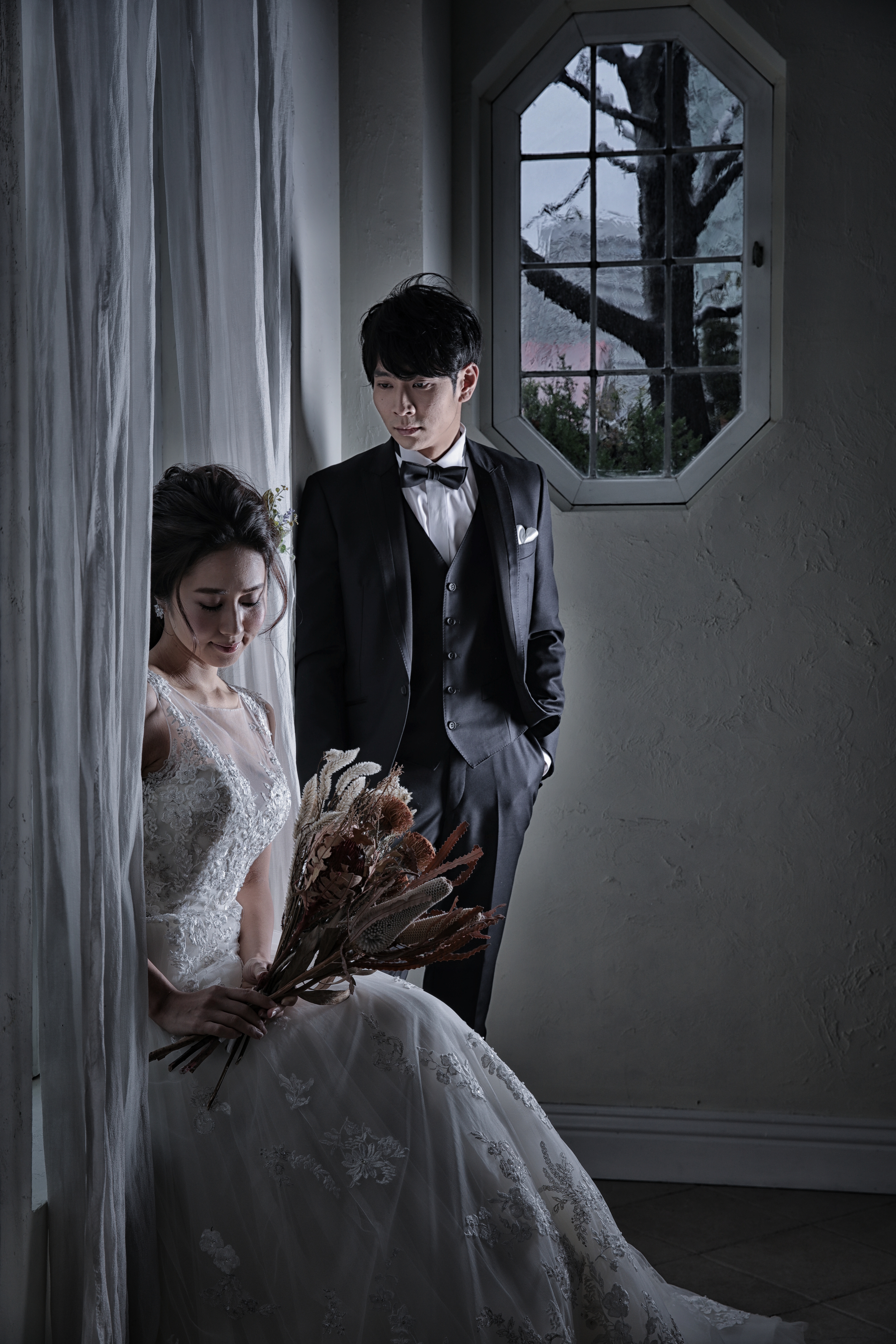 光をひとすじ、二人だけのドラマを照らす